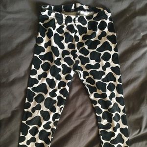 🐮 Cow print leggings!! ❤️❤️🐮